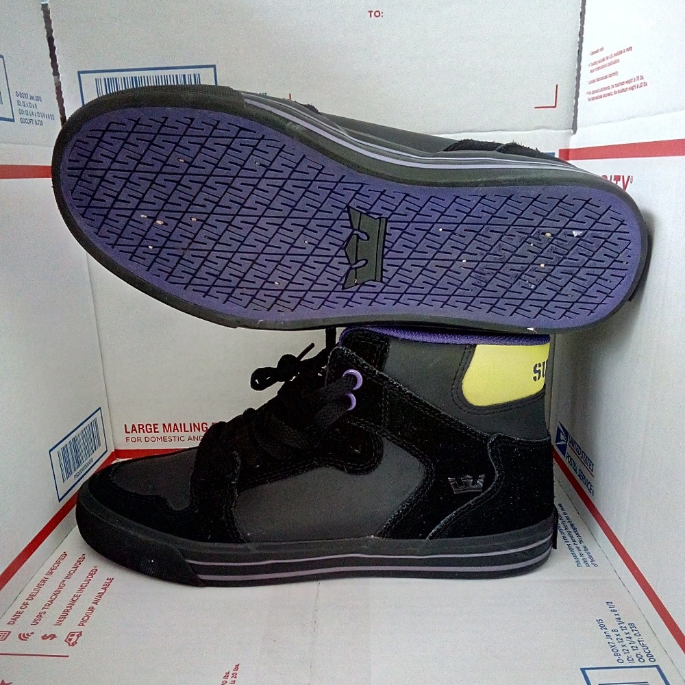 Boys Supra high tops size 6